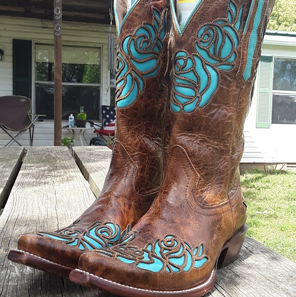 Ariat Shoes - Ariat Dusty Rose boots Ariat Shoes - Ariat Dusty Rose boots